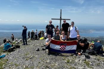 Sedmi pohod za Hrvatske branitelje na Velebitu okupio preko stotinu pripadnika oružanih snaga RH i prikupio sredstva za dječju bolnicu Srebrnjak | Karlobag.eu