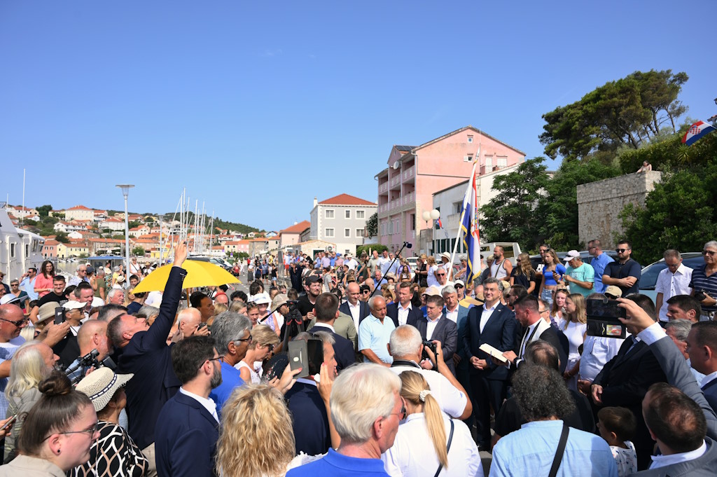 Premierminister Plenkovic besucht Sali auf Dugi otok, kündigt große Investitionen in Infrastruktur und Wasserversorgung an