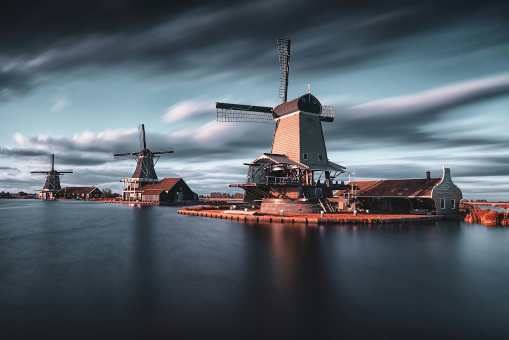 Explore the magic of the Netherlands: From cultural wonders to vibrant nightlife