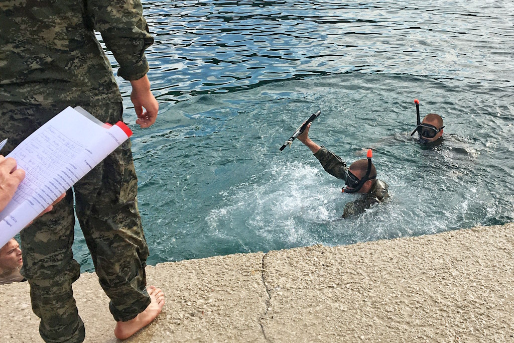 Advanced swimming course for cadets on Lošinj was successfully completed by 57 participants with military kinesiologists and medical support, the eighth year of the course