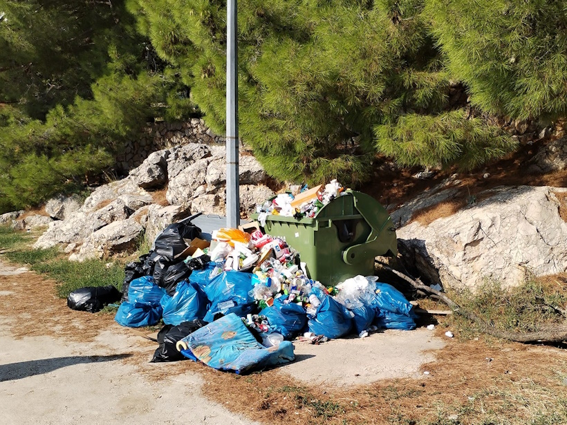 Otpad u Karlobagu: Zašto se ne traži pomoć od onih koji znaju riješiti problem? 