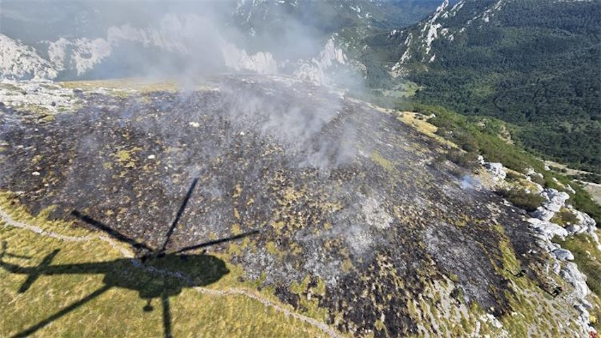 Feuer auf dem Visibaba-Hügel in der Nähe von Karlobag, lokalisiert mit Beteiligung der Luftwaffe, aber ohne Beteiligung der Karlobag-DVD?