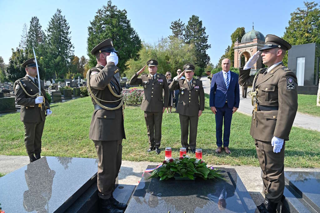 Rocznica śmierci generała sztabu Antona Tusa: wspomnienie pierwszego Szefa Sztabu Generalnego Sił Zbrojnych Republiki Chorwacji